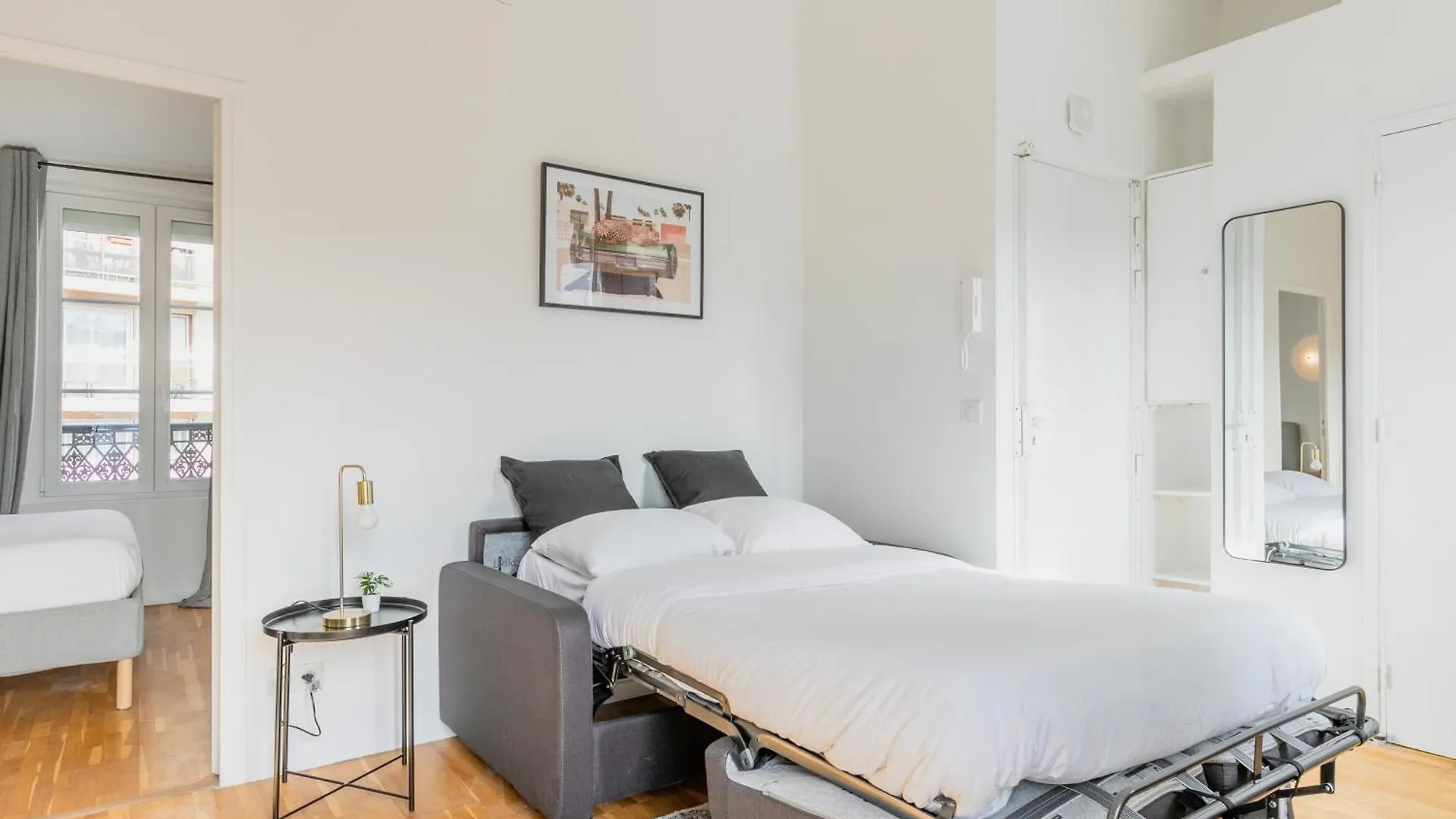 Brand New - Exquisite And Sunny Parisian Loft 아파트